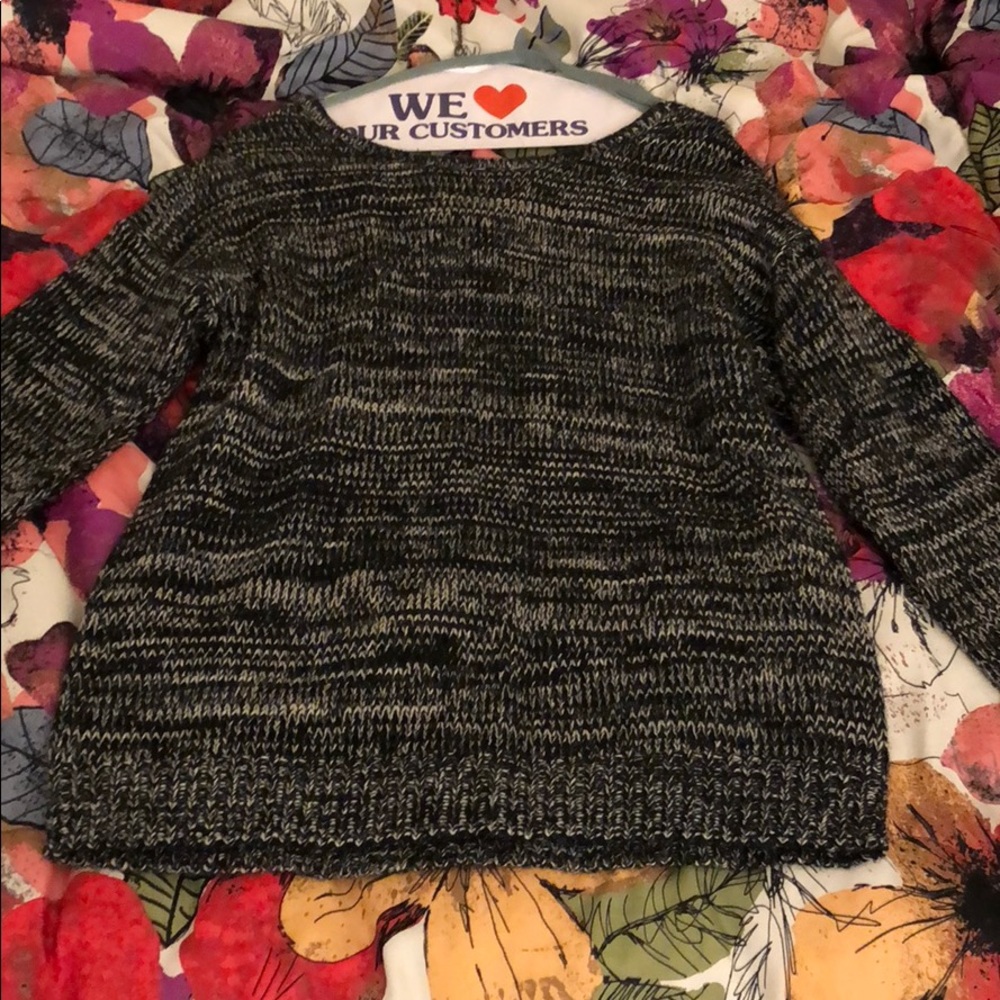 Open back sweater - Picture 3 of 4